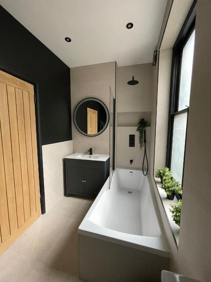 Luxury 2 Bed 1 Bath In Central London By Graceful Apartments Екстериор снимка